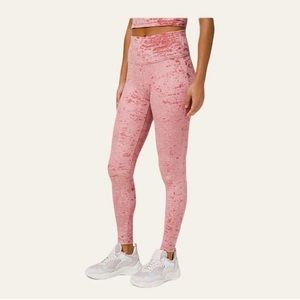 Lululemon Wunder Lounge High-Rise Tight 28" Crushed Velvet Size 2 Soft Cranberry